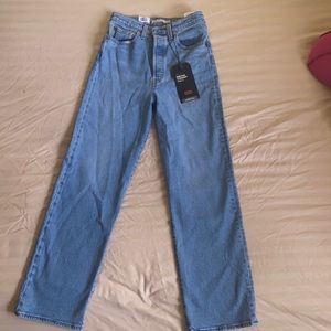 BRAND NEW Levi Ribcage Straight Ankle Jeans